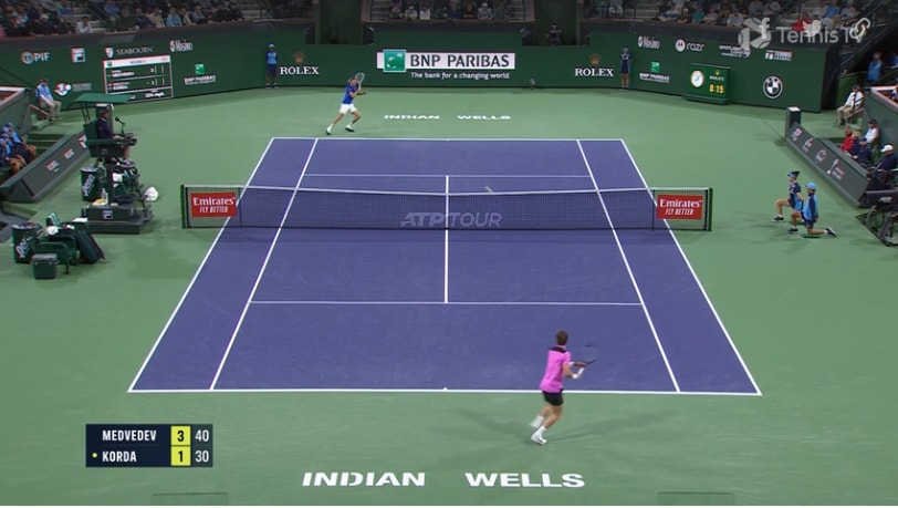 medvedev gianh chien thang trong tran dau 16 lan be game hinh 1