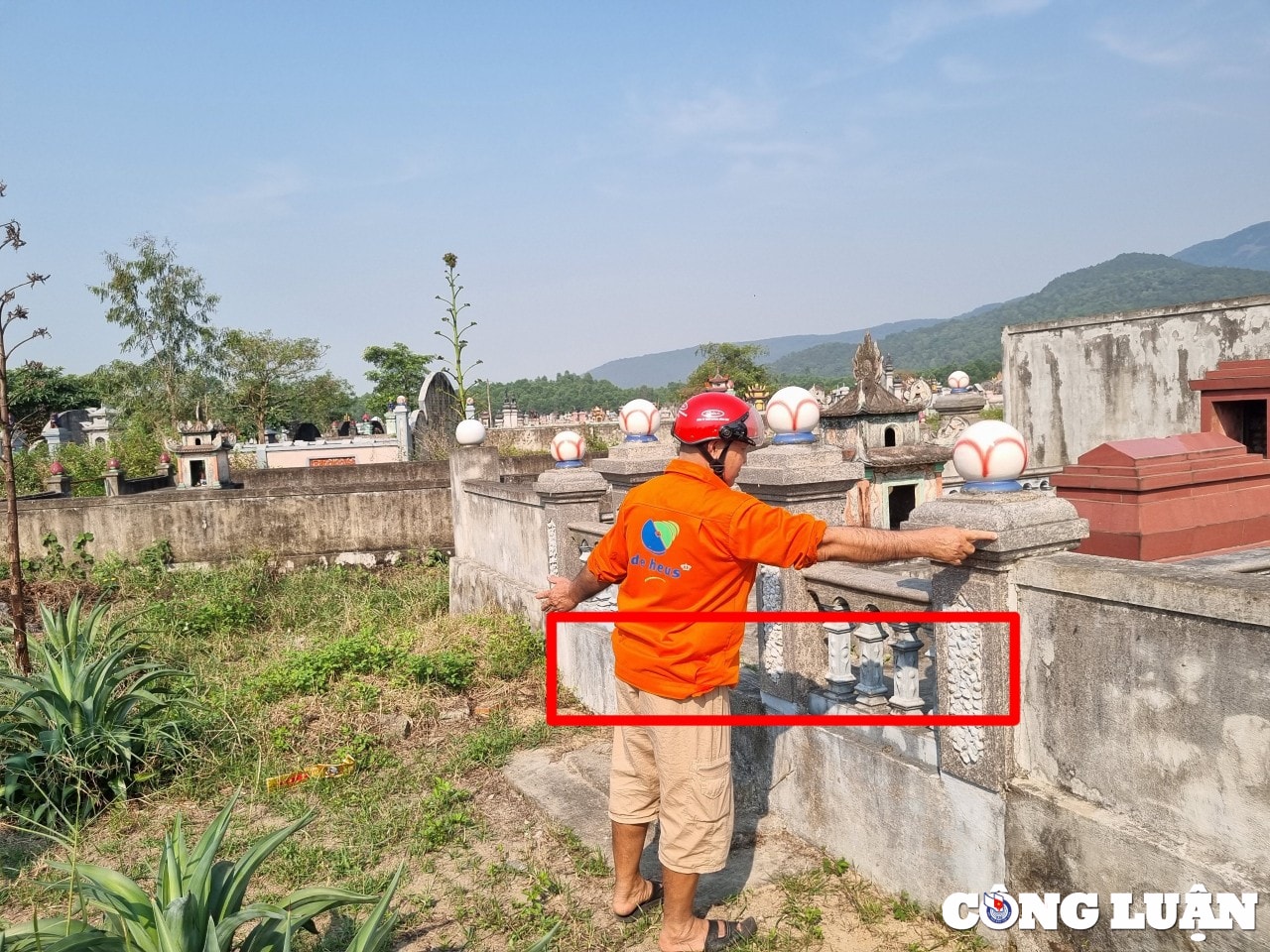 can loc ha tinh coi noi khuon vien ngoi mo bit luon loi vao khu lang mo cua hang xom hinh 3
