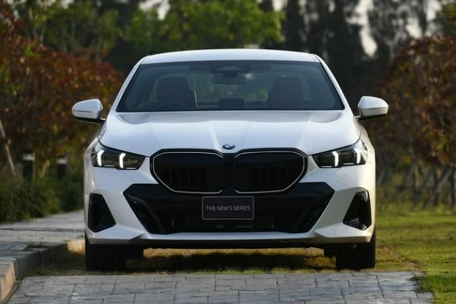chi tiet bmw 5 series the he moi vua ra mat hinh 1