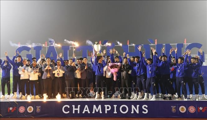 bac ninh fc gianh ngoi vuong giai bong da tu hung chao xuan bac ninh 2024 hinh 1