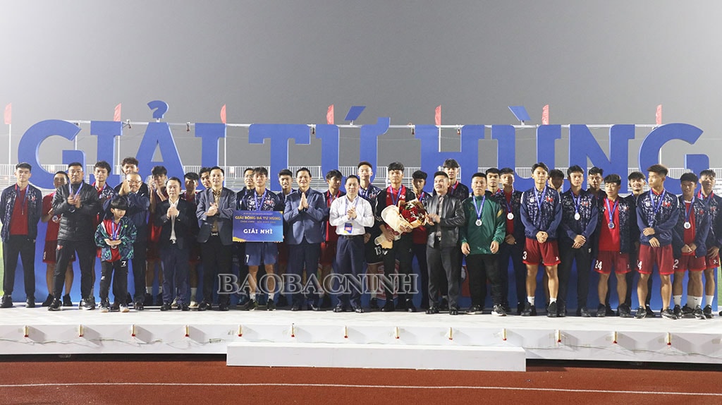 bac ninh fc gianh ngoi vuong giai bong da tu hung chao xuan bac ninh 2024 hinh 2