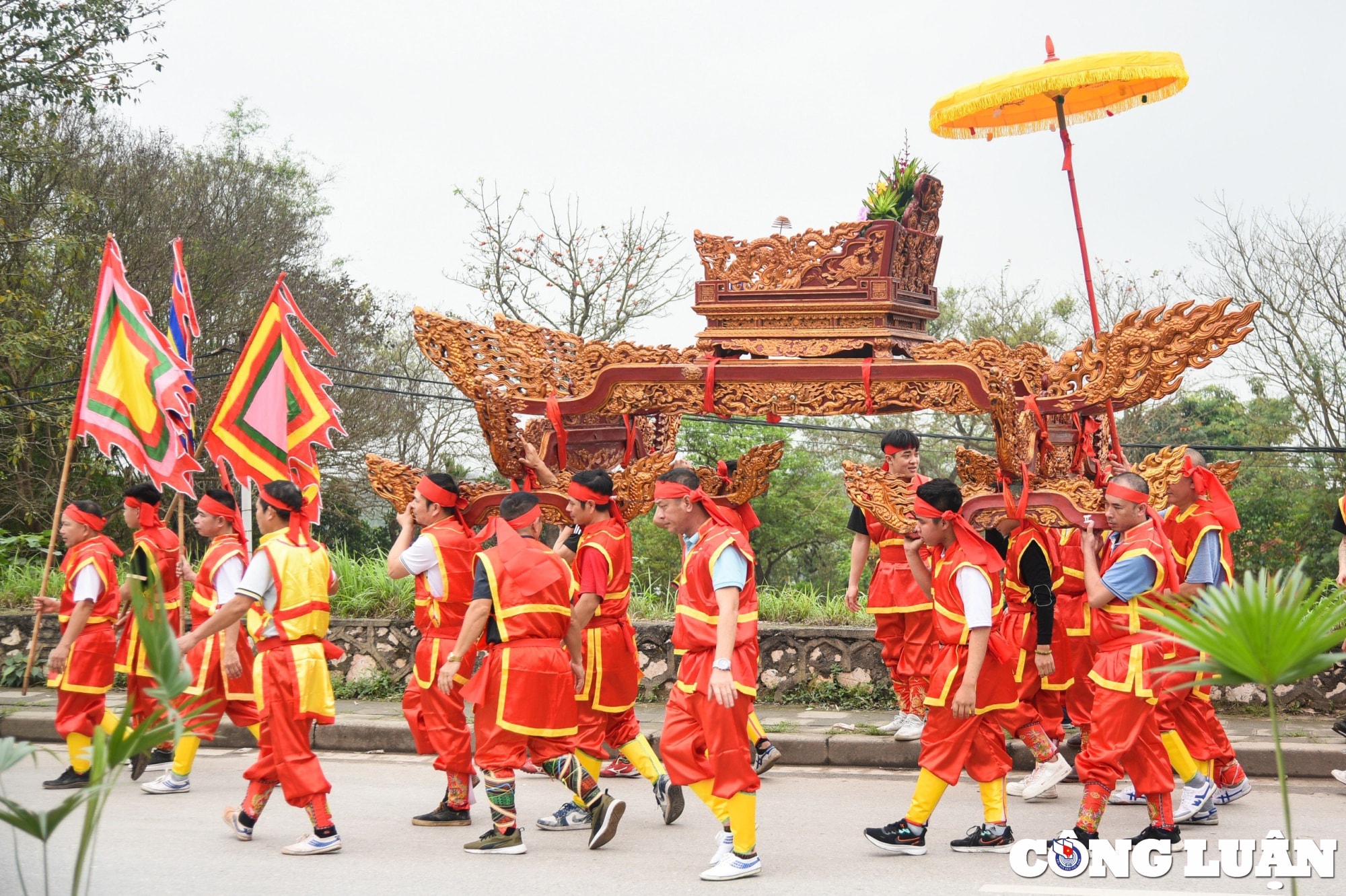 dac sac le hoi ruoc nuoc tren song hong hinh 3