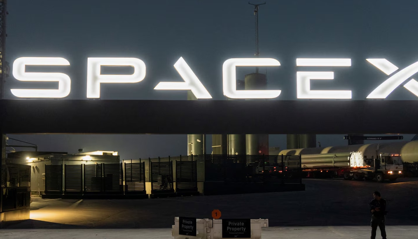 trung quoc phan doi my sau thong tin ve ve tinh do tham cua spacex hinh 1