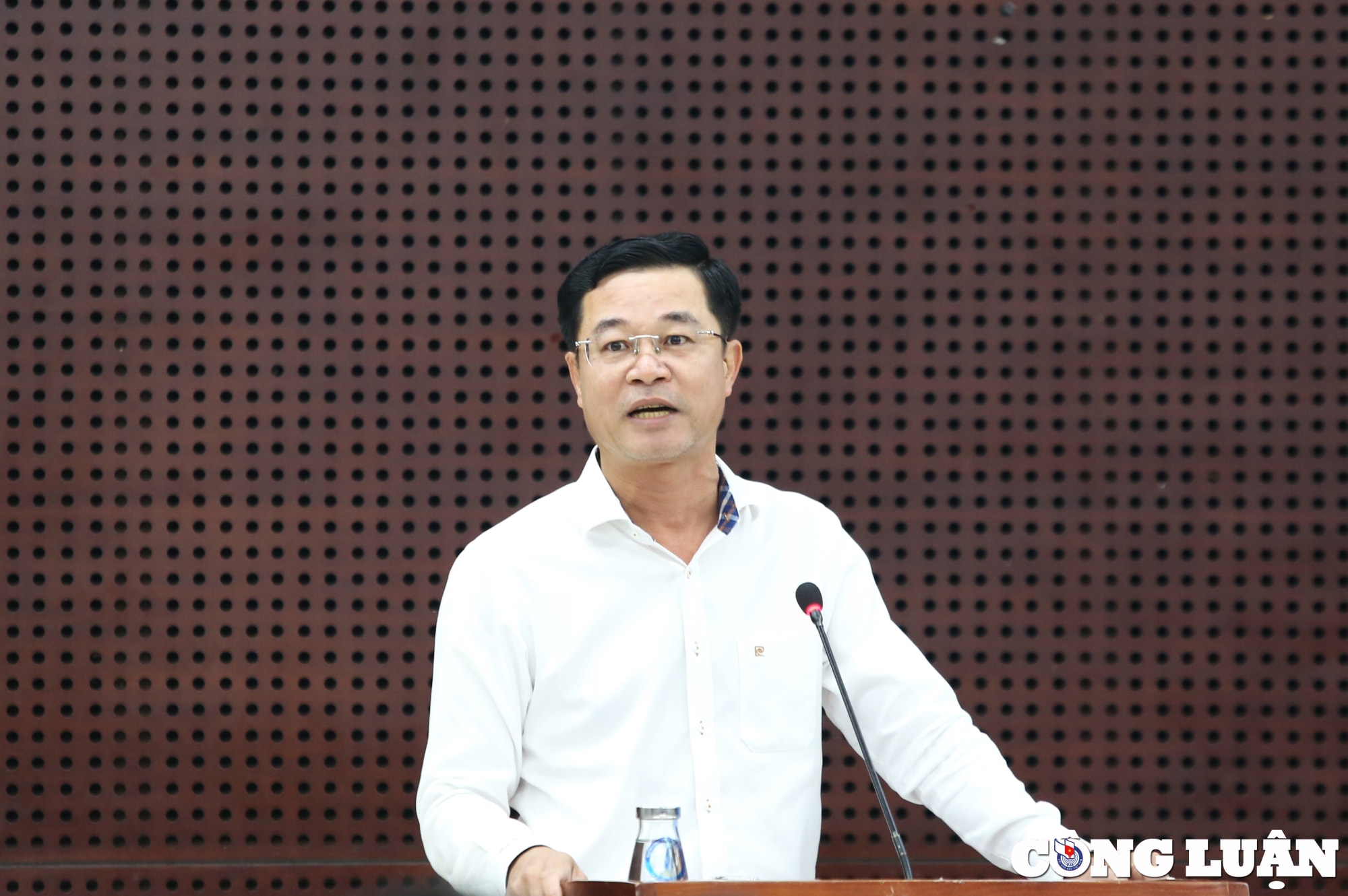 da nang muon nop 1251 ty chuoc lai san van dong chi lang nhung ngan hang doi gap 7 lan hinh 1