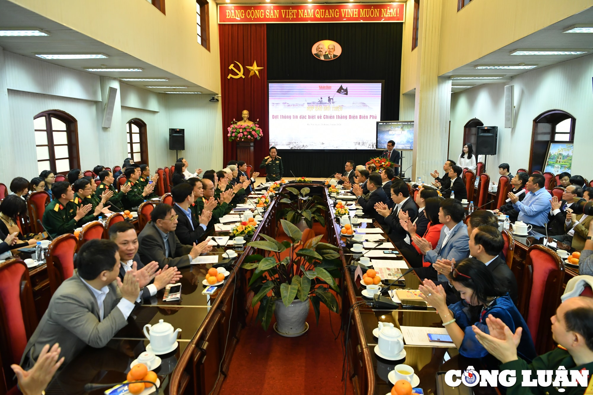 de nhung cau chuyen hao hung ve chien thang dien bien phu tiep tuc duoc ke cho the he mai sau hinh 1