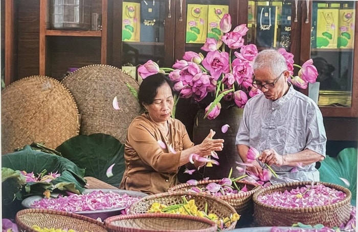 trien lam anh nghe thuat chung mot co do viet nam hinh 2