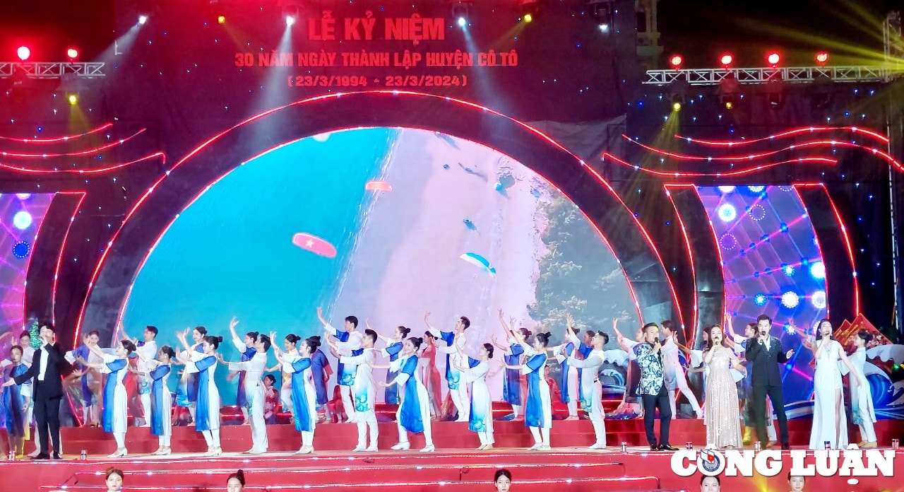 quang ninh ruc ro huyen dao co to trong le ky niem 30 nam ngay thanh lap huyen hinh 7