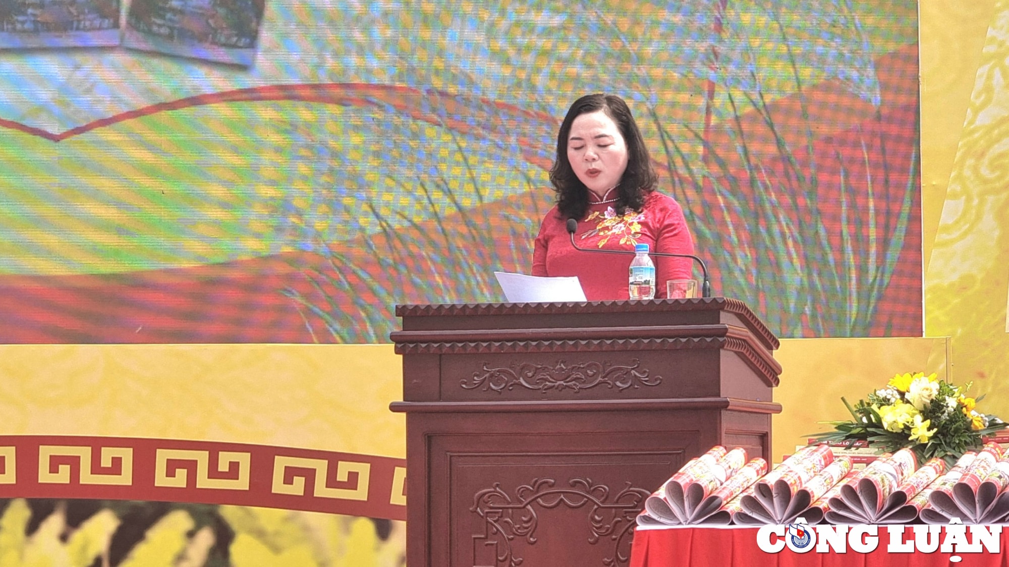 le ra mat va phat hanh cuon sach gia vien lich su van hoa hinh 6