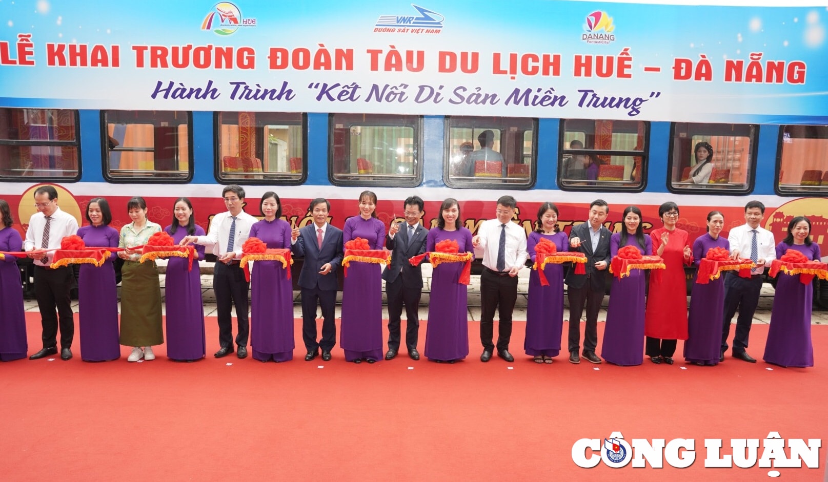 hinh anh an tuong tren chuyen tau ket noi di san mien trung hinh 6