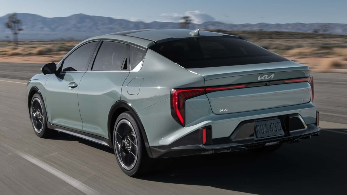 kia k4 gioi thieu tai trien lam o to new york 2024 hinh 4
