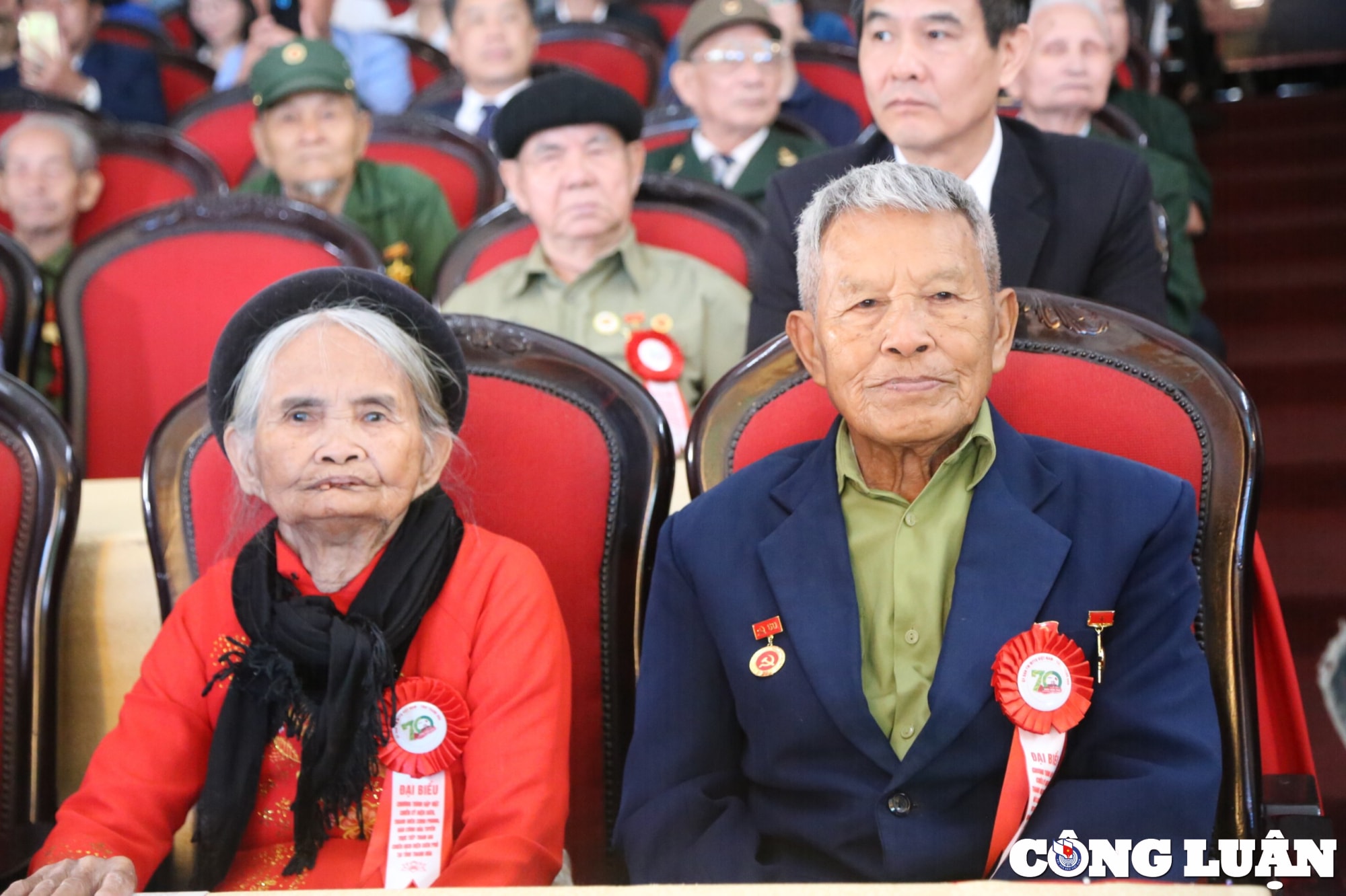chuyen ve nhung nu dan cong hoa tuyen trong chien dich dien bien phu hinh 4