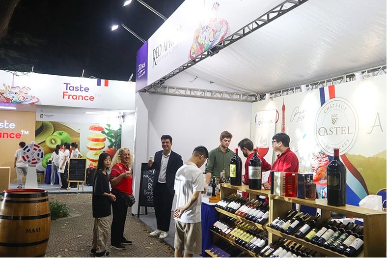 nguoi dan thich thu trai nghiem le hoi am thuc phap 2024 balade en france hinh 2