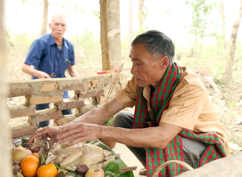 phuc dung le kham ban tet te nuoc o tinh dien bien hinh 1
