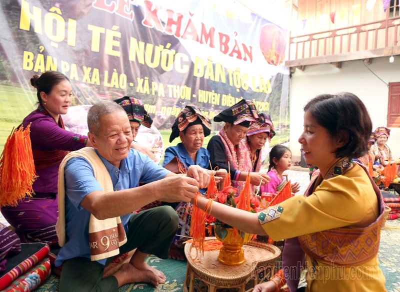 phuc dung le kham ban tet te nuoc o tinh dien bien hinh 2