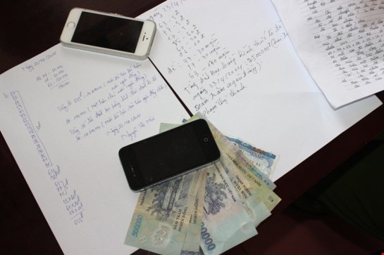 gia lai hai nu can bo nha nuoc bi ky luat vi danh bac duoi hinh thuc ghi so de hinh 1