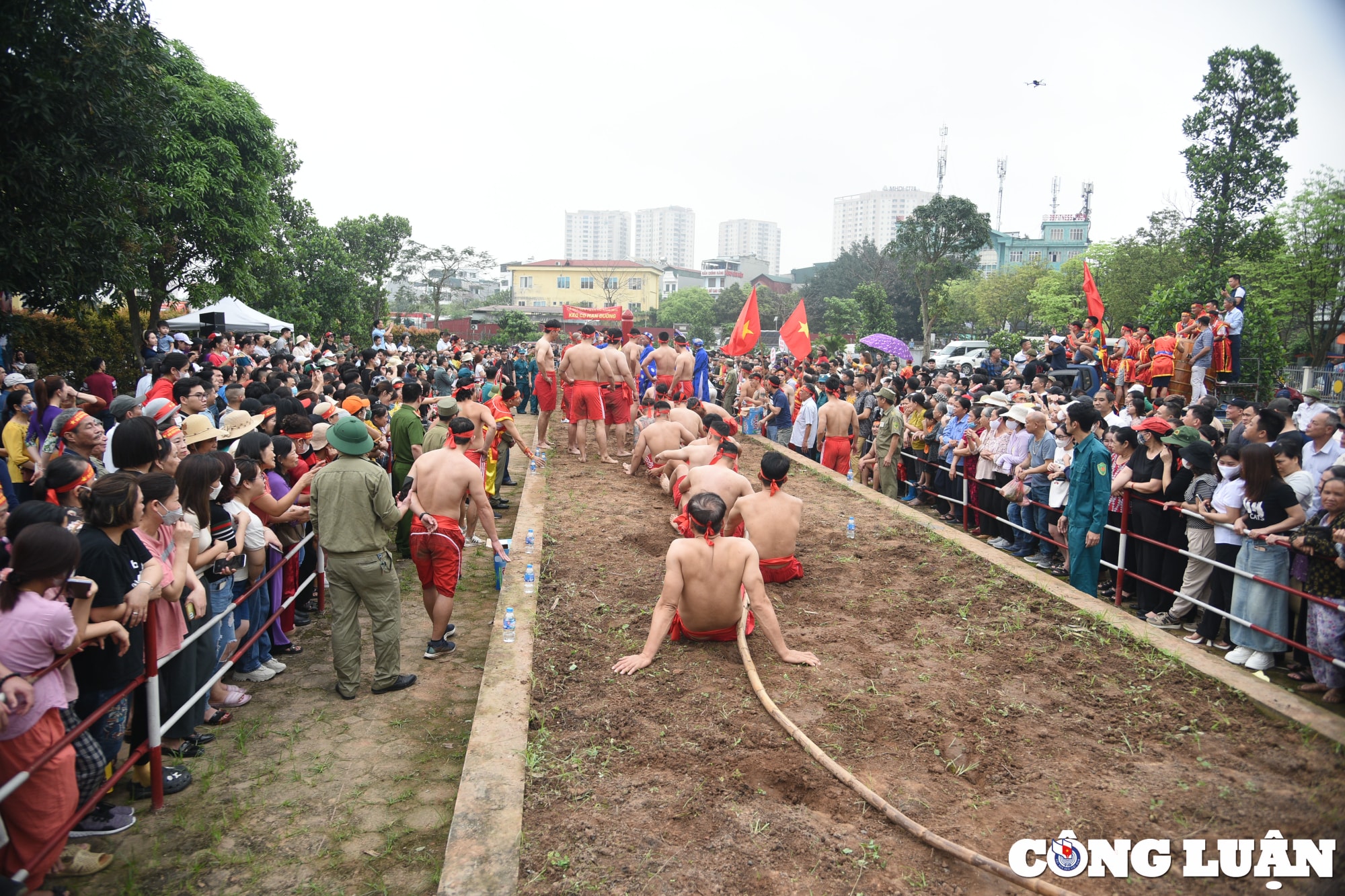 hang nghin nguoi dan co vu trai trang keo co ngoi tai ha noi hinh 5