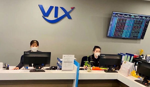 chung khoan vix chia co tuc va thuong co phieu 20 nang von len 14600 ty hinh 1
