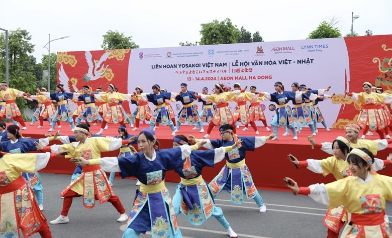 trinh dien mua yosakoi tai le hoi van hoa viet nam nhat ban 2024 hinh 2