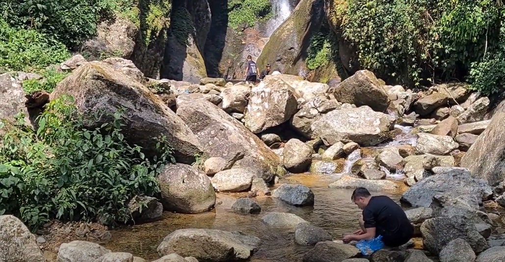 chiem nguong ve dep huyen ao cua thac trai tim lai chau hinh 3
