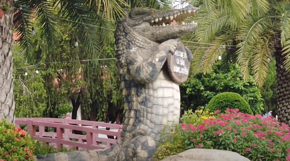 ve long xuyen kham pha vuong quoc ca sau cua mien tay hinh 5