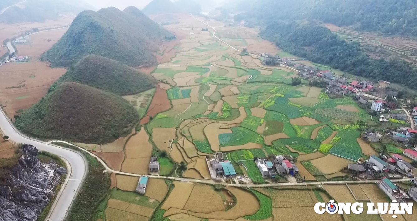 kham pha ve dep cong troi quan ba ha giang hinh 2