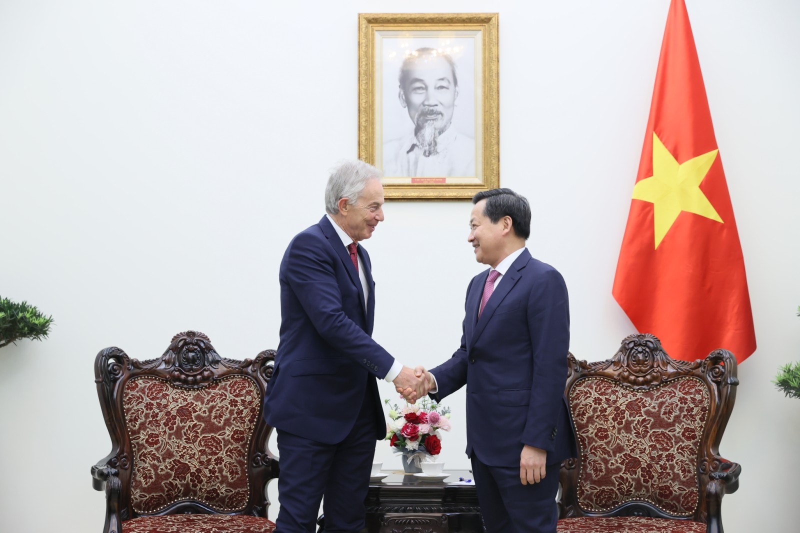viet nam mong muon vien tbi chia se kinh nghiem nghien cuu va tu van xay dung trung tam tai chinh hinh 1
