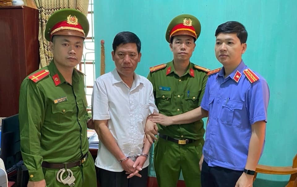 bat tam giam mot chu tich thi tran tai bac giang hinh 1
