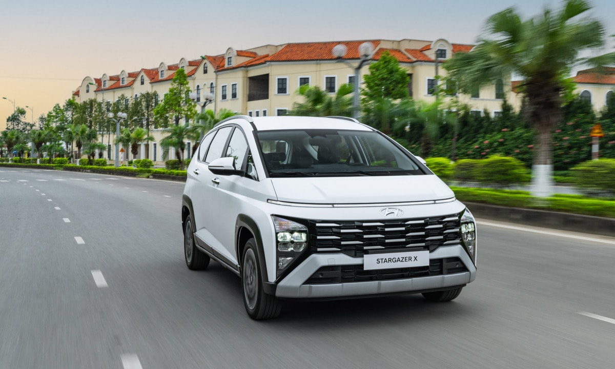 hyundai stargazer x ra mat gia chua den 500 trieu dong hinh 2