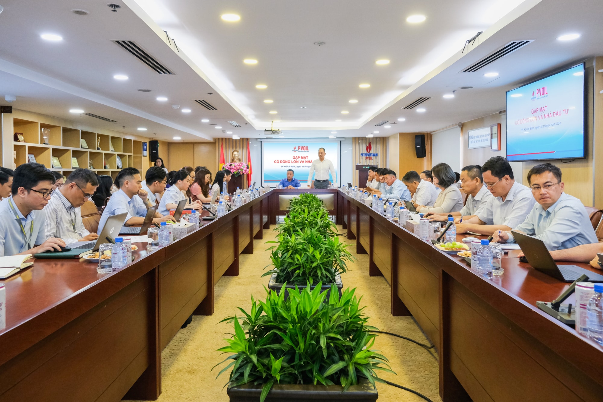 pvoil cam ket no luc het suc tan dung moi co hoi de tang truong trong nam 2024 hinh 2