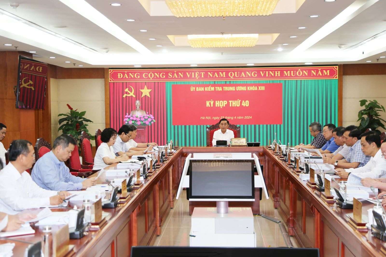 uy ban kiem tra trung uong yeu cau ban thuong vu tinh uyvinh phuc ky luat17 to chuc dang va 17dang vien hinh 1