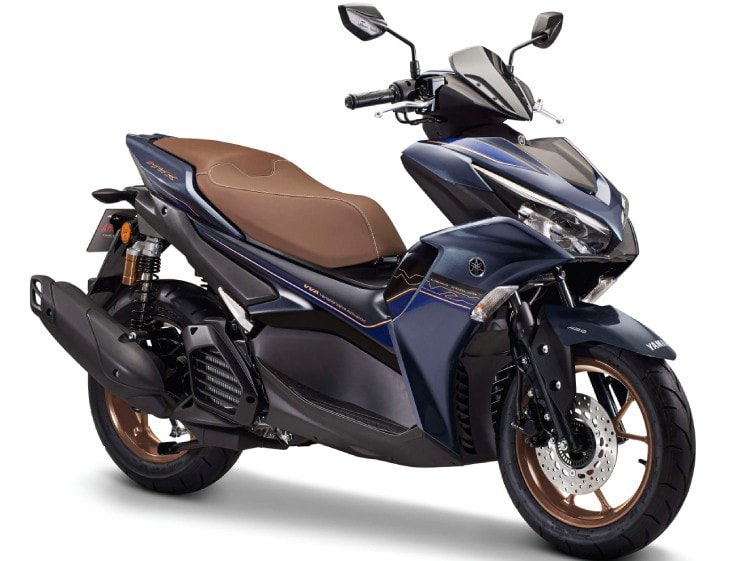 yamaha ra mat xe tay ga nvx 2024 hinh 2