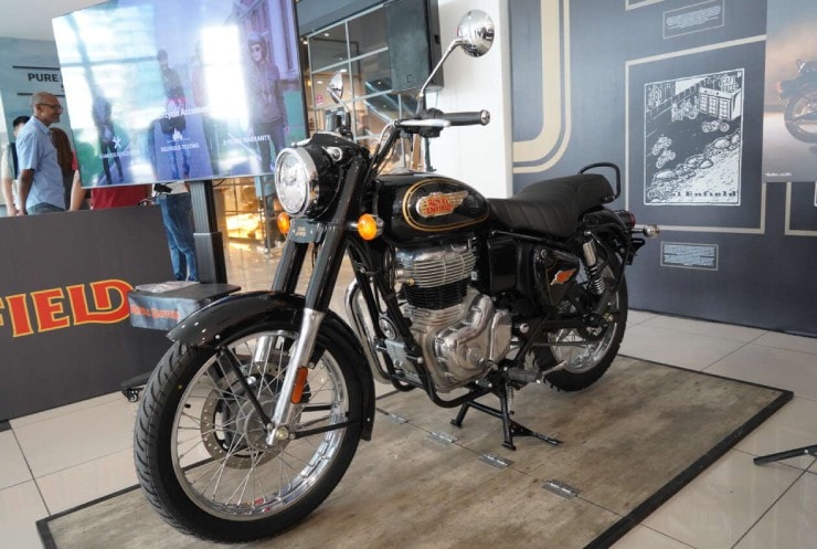 can canh chiec royal enfield bullet 350 gia hon 124 trieu dong hinh 2