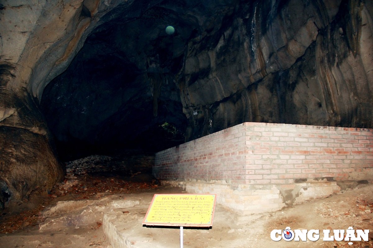 lo duc gang tu thoi phap nam trong hang nui o thanh hoa hinh 6