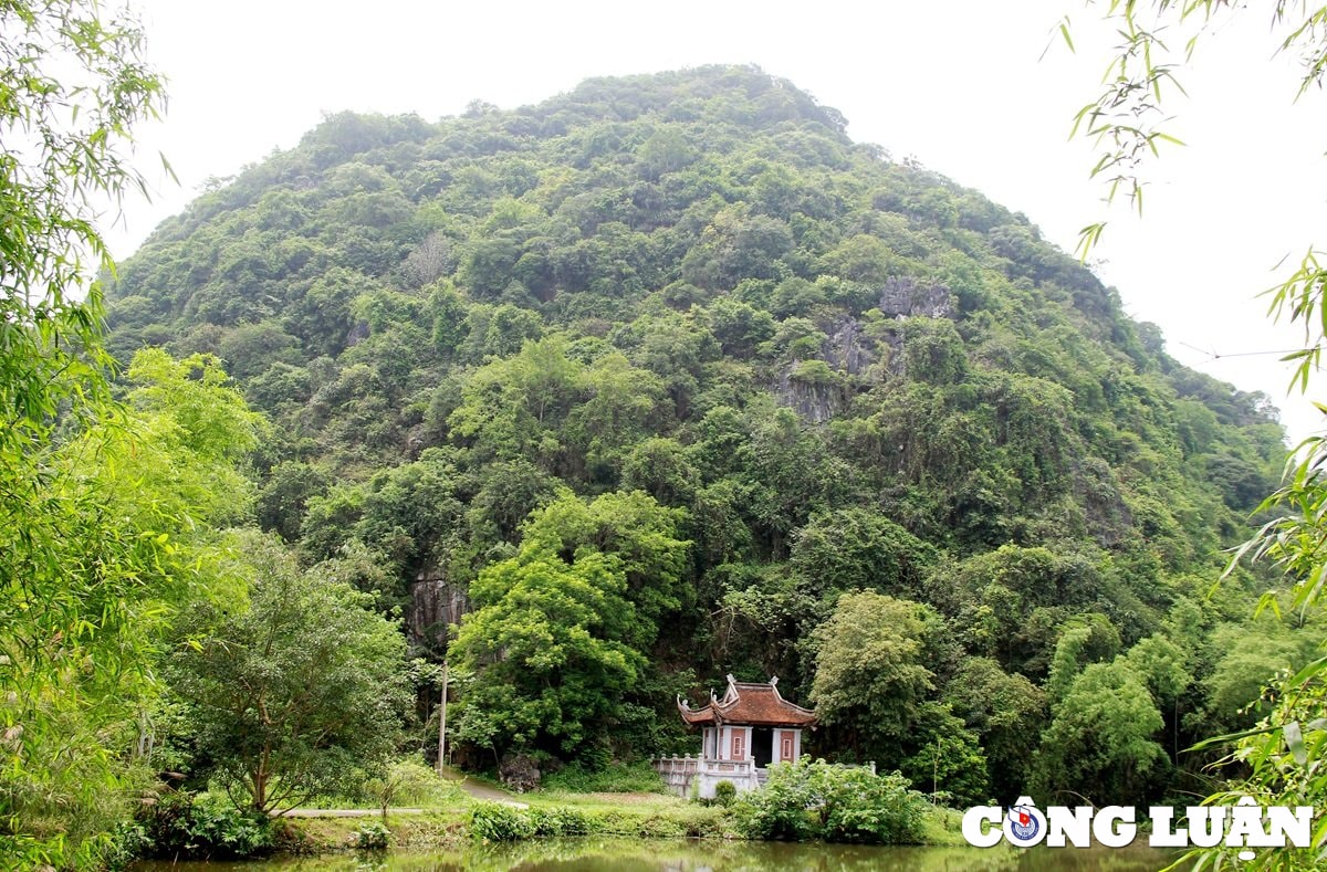 lo duc gang tu thoi phap nam trong hang nui o thanh hoa hinh 11