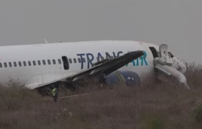 boeing 737 truot khoi duong bang o san bay senegal 10 nguoi bi thuong hinh 1