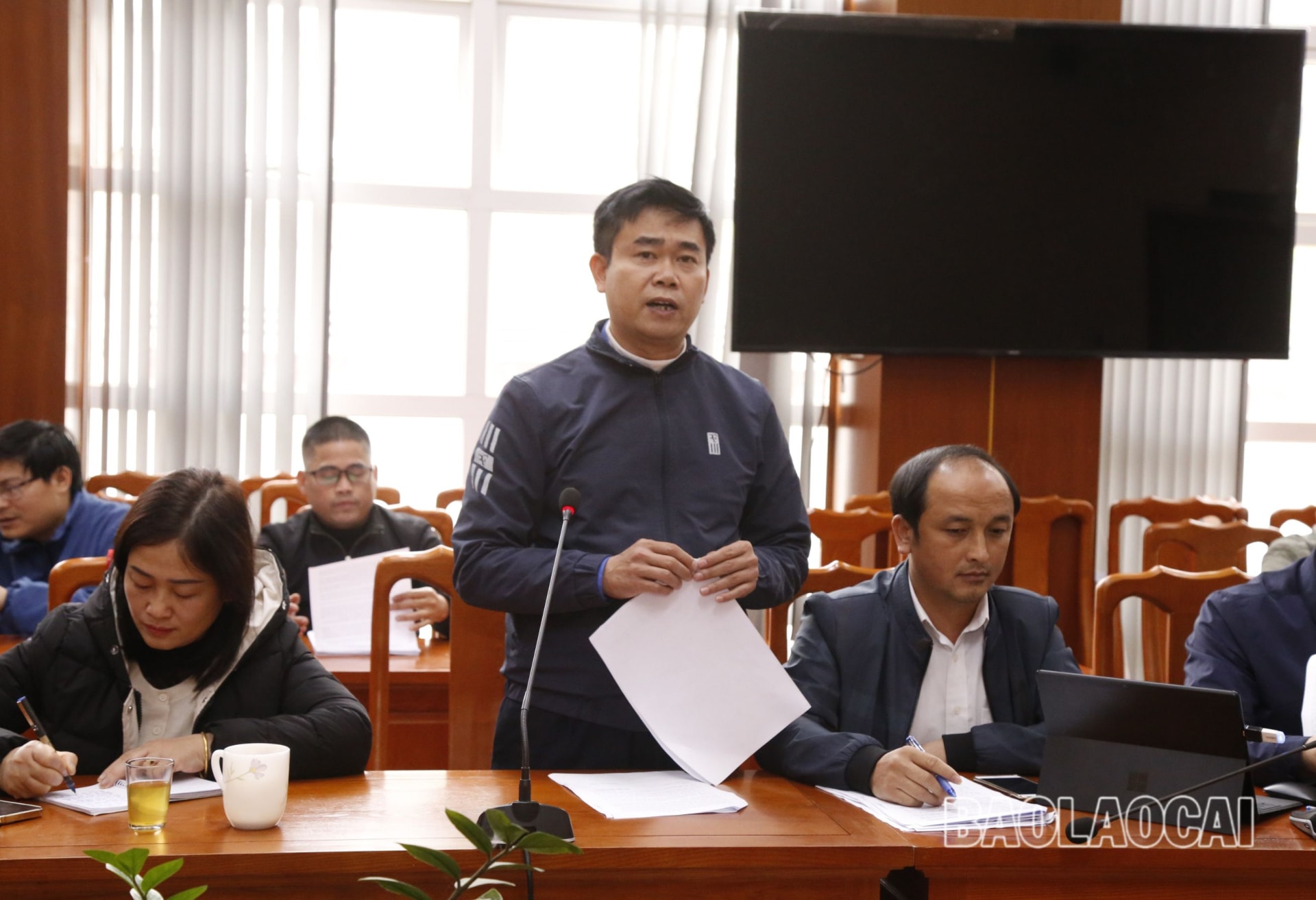 vu cat xen che do an cua hoc sinh ban tru o lao cai khai tru hieu truong ra khoi dang hinh 1