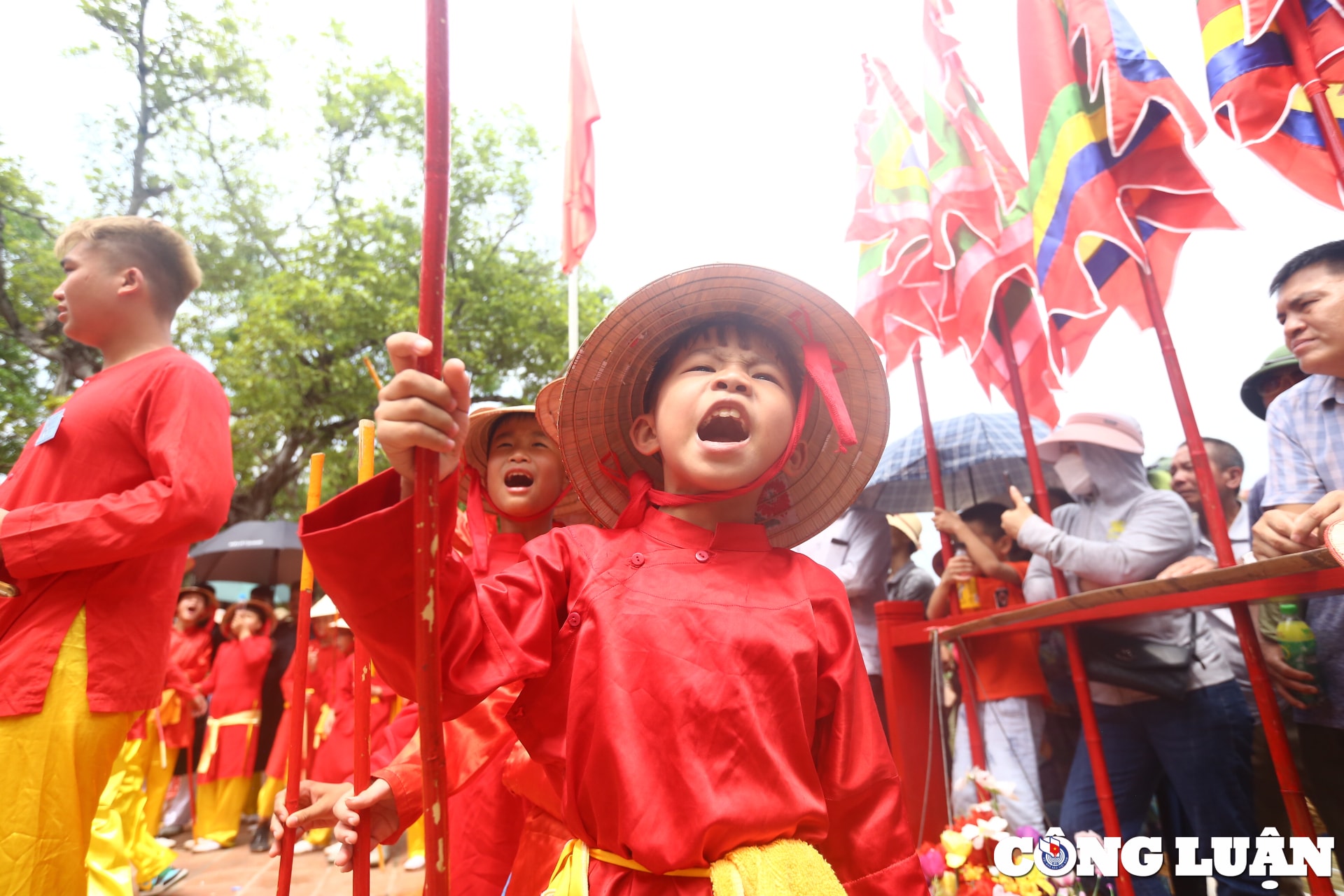 ha noi nguoi dan thich thu khi xem man tai hien tran danh cua thanh giong hinh 7