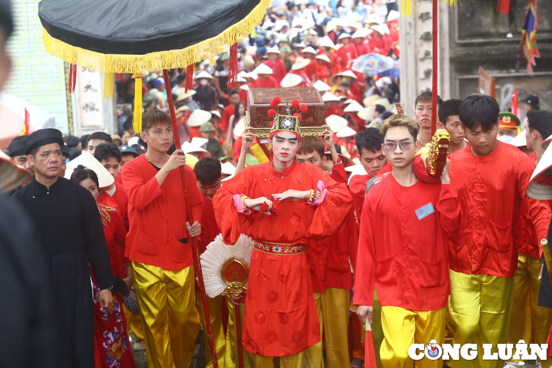 ha noi nguoi dan thich thu khi xem man tai hien tran danh cua thanh giong hinh 6