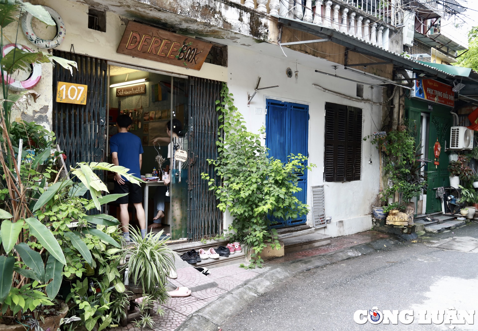 khong gian thu vien sach mien phi d free book giua long ha noi hinh 1