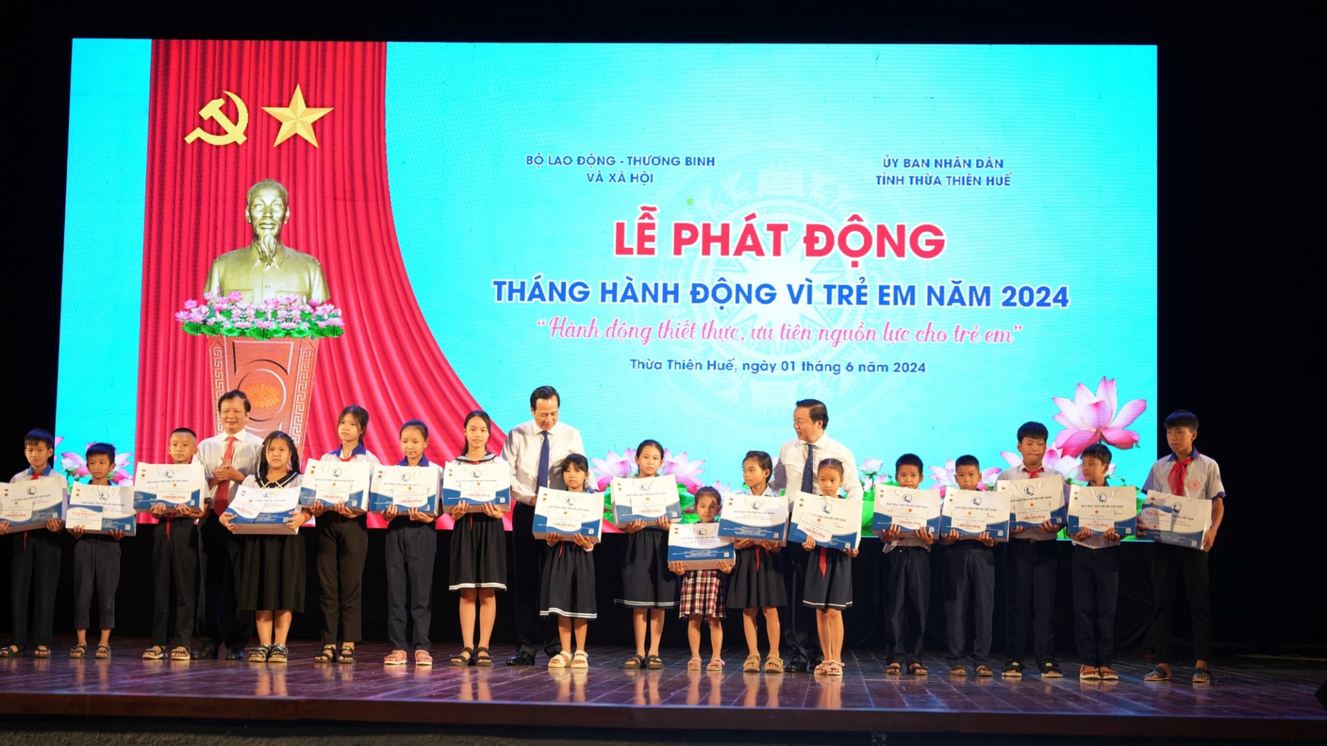 cham lo bao ve tao moi truong cho hon 15 trieu thieu nien nhi dong phat trien tot dep va an toan hinh 2