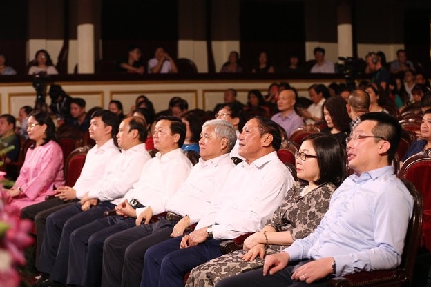 viet nam khat vong vuon xa gia tri vuot thoi dai cua loi keu goi thi dua ai quoc hinh 1