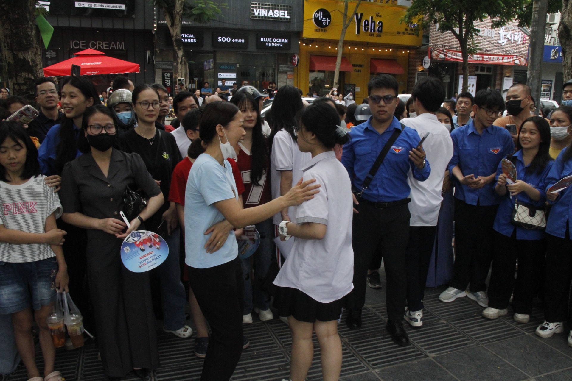 thi lop 10 cong lap ha noi goi y cach giai de thi mon ngu van hinh 1