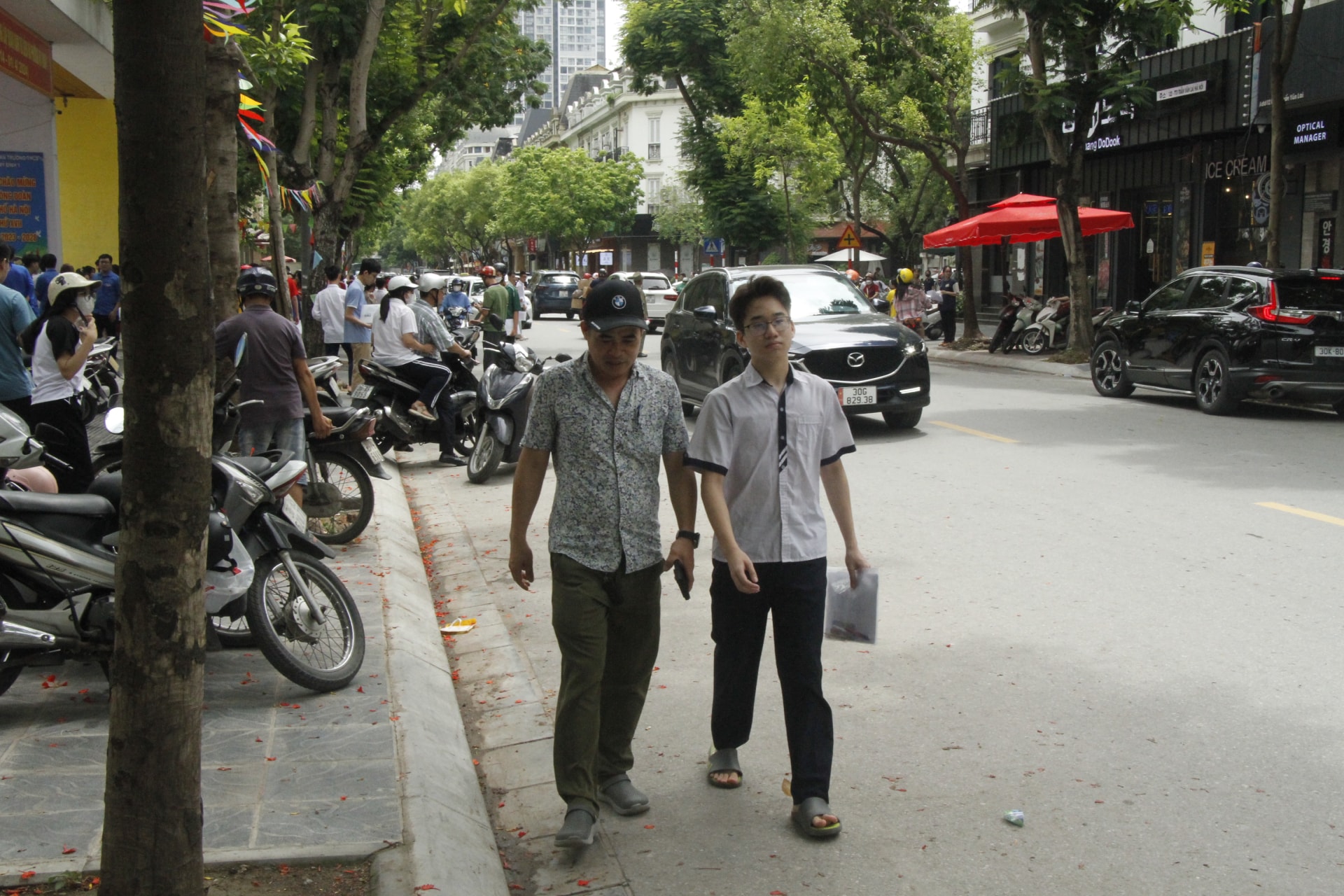 de thi ngu van lop 10 cong lap ha noi em tin minh duoc 8 diem hinh 8