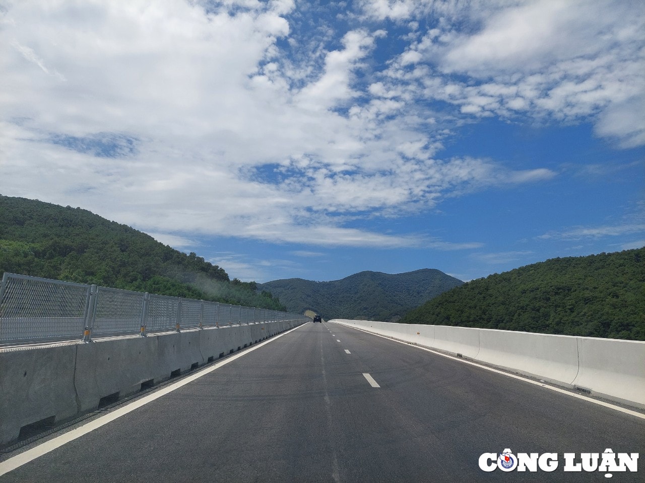 gap rut thi cong cao toc dien chau bai vot de thong xe vao ngay 30 6 hinh 3