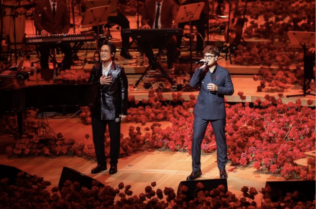 ha anh tuan ra 8 ca khuc trong live concert sketch a rose tai singapore hinh 1
