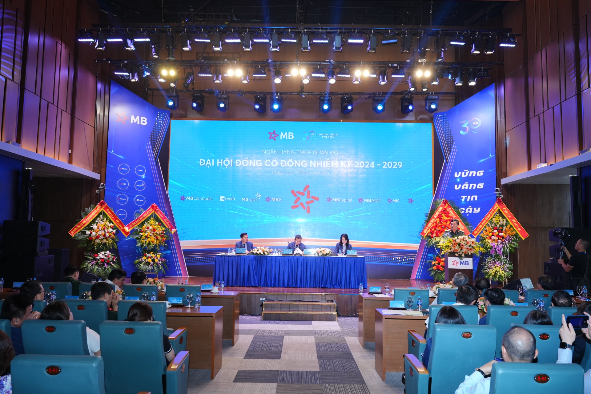 mb bau hoi dong quan tri ban kiem soat nhiem ky moi hinh 1