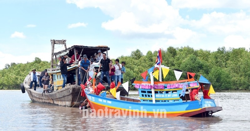 dac sac le hoi cung bien my long o tra vinh hinh 2