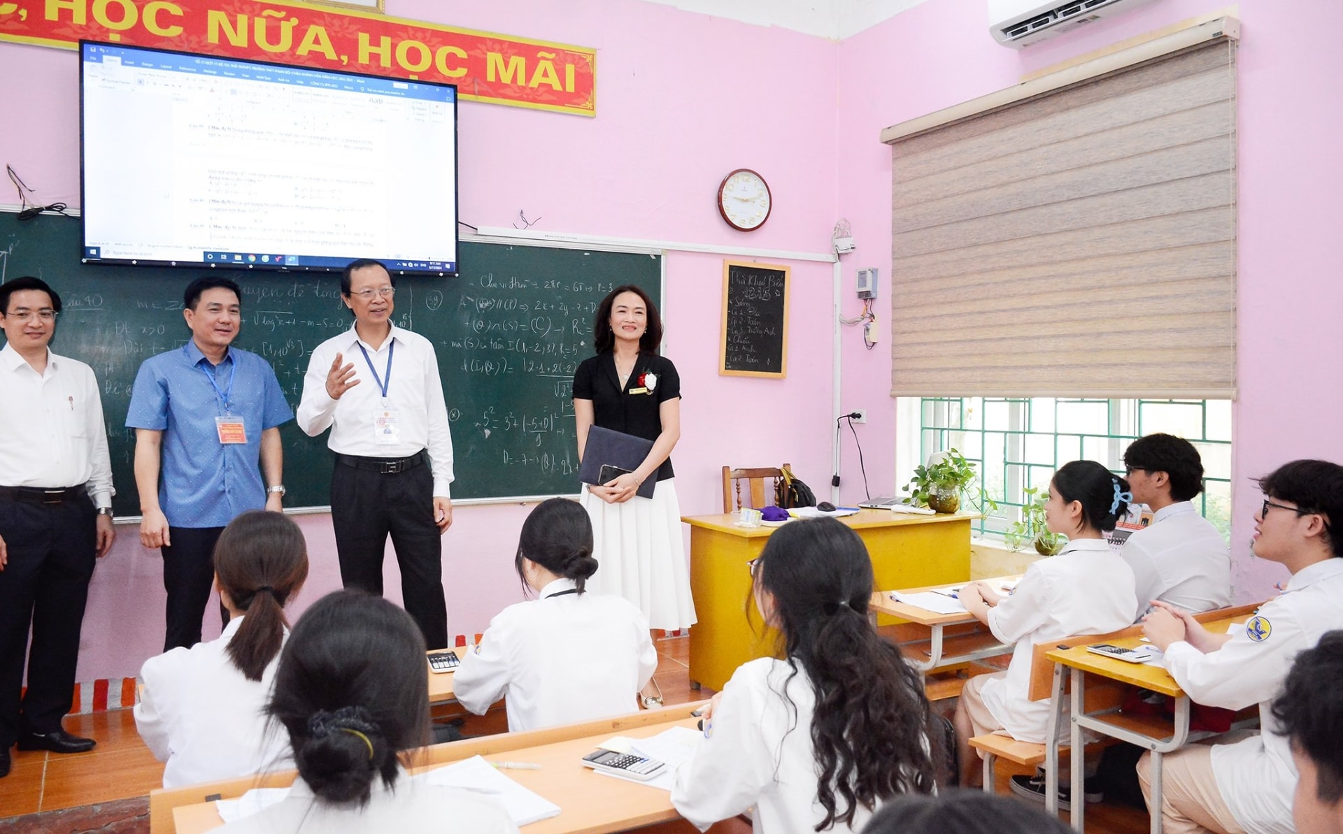 thi tot nghiep thpt 2024 khong tu y xu ly tinh huong bat thuong hinh 1