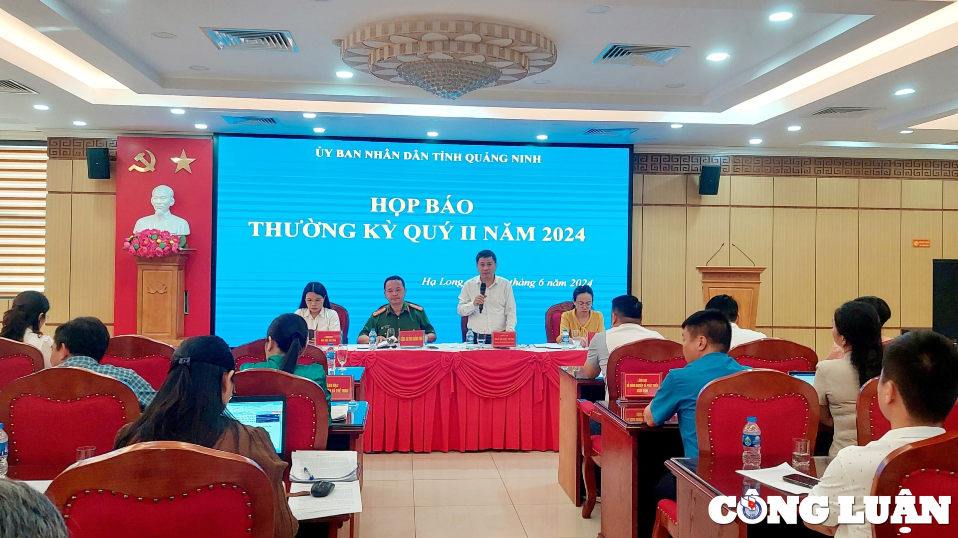 quang ninh thu hut 104 trieu luot khach du lich trong 6 thang dau nam hinh 1
