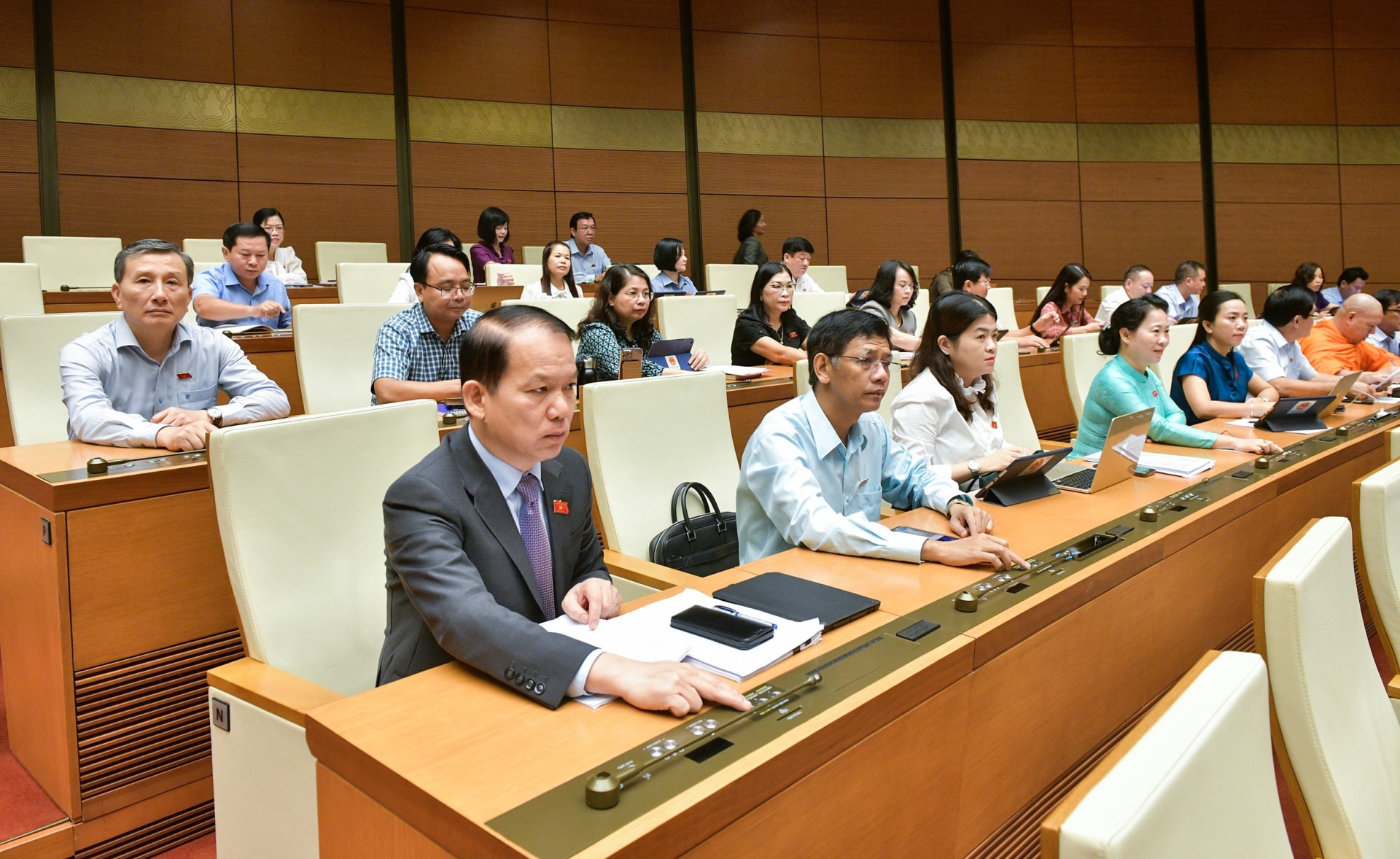 thanh lap doan giam sat chuyen de cua quoc hoi ve thuc hien chinh sach phap luat bao ve moi truong hinh 3